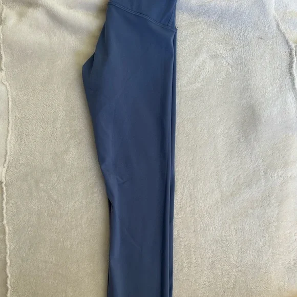 Lululemon WUNDER UNDER CROP LOW-RISE - Picture 2 of 4